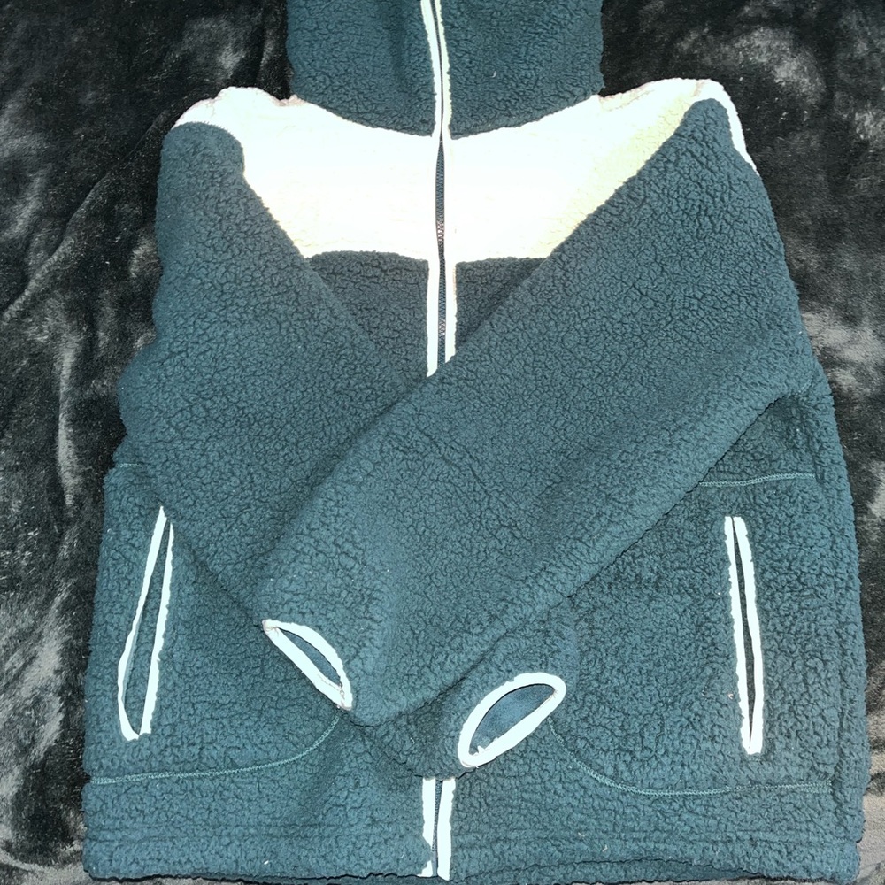 Super cute greenish coat size S- Brand new so great condition